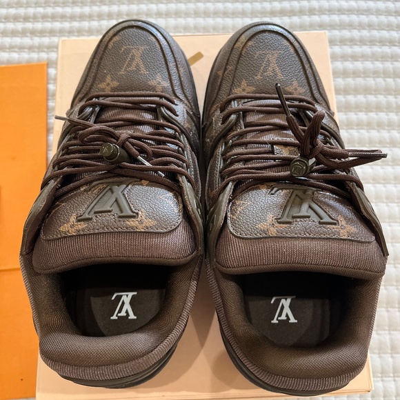 Louis Vuitton Trainer Sneaker (New & Never Worn) - Picture 3 of 6